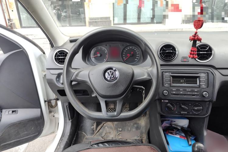 Used Volkswagen Jetta 2019 Dream Edition 1.4L Manual Fashion Version