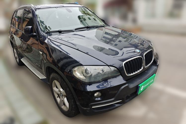 Used BMW X5 2009 xDrive30i Luxury Edition Front Right 45 Deg