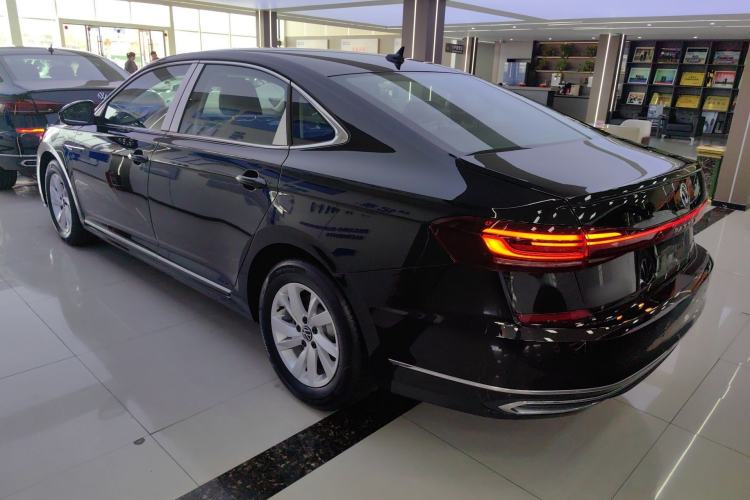 Used Volkswagen Passat New Energy 2025 430 PHEV Hybrid Business Edition Rear Left 45 Deg