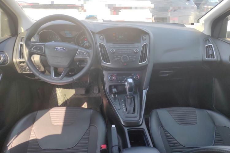 Used Ford Focus 2015 Hatchback EcoBoost 125 Automatic Supreme Style Edition
