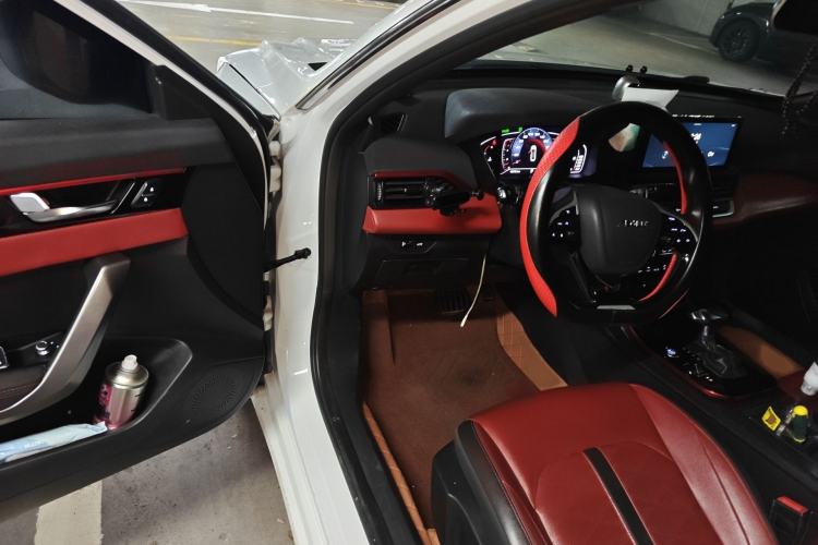 Used Dongfeng Aeolus Yixuan 2022 230T Automatic Adaptive-Beam Knight Edition Interior 3