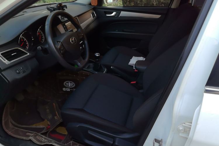 Used Bestune B30 2016 1.6L manual luxury version
