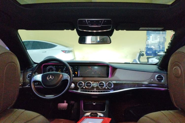 Used Mercedes-Benz S-Class 2014 S 320 L Business Model Center Console