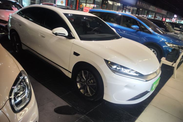 Used BYD Qin L 2025 EV 470KM Leading Edition Front Right 45 Deg