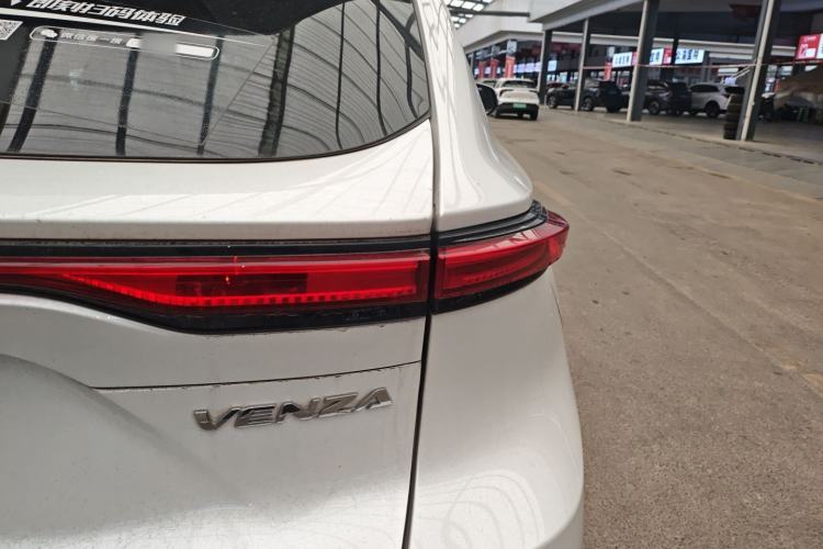 Used Toyota Venza 2022 2.0L CVT Two-Wheel Drive Prestige Edition
