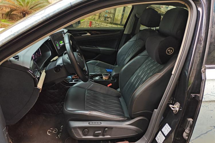 Used Volkswagen Passat 2019 330TSI Luxury Edition China VI Standard