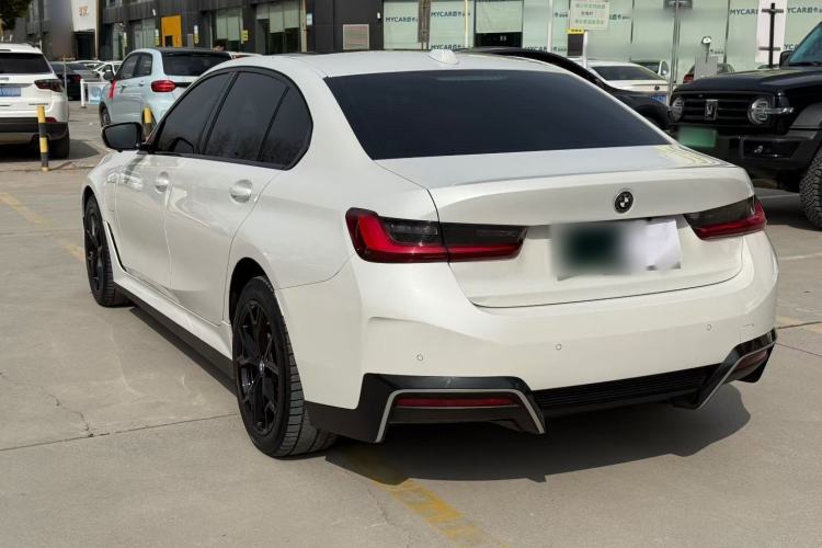 Used BMW i3 2022 eDrive 35 L
