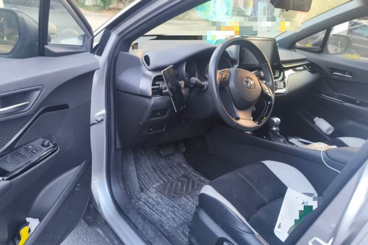 Used Toyota IZOA 2021 2.0L Yichi SPORT
