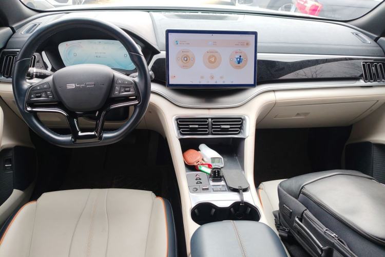 Used BYD Song PLUS New Energy 2023 Champion Edition EV 520KM Prestige Model
