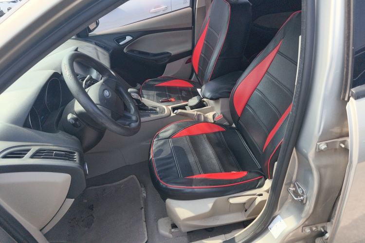 Used Ford Focus 2015 Sedan 1.6L Automatic Comfort Model
