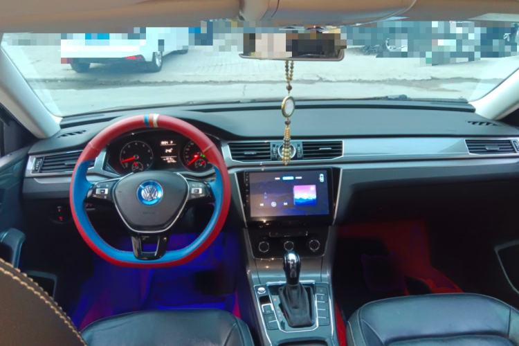 Used Volkswagen Passat 2017 1.8TSI DSG Government Procurement Version (CEA Engine) Center Console