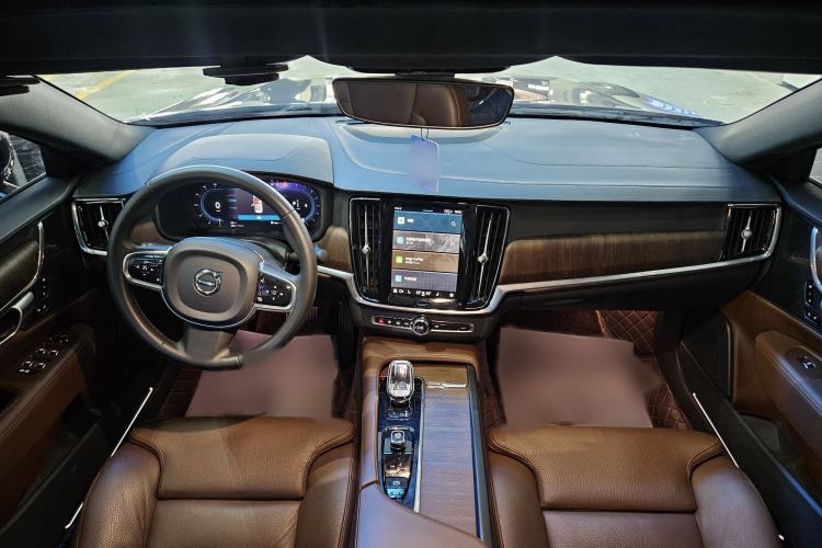 Used Volvo S90 2023 B5 Zhiyuan Luxury Edition
