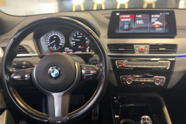 Used BMW X2 2023 sDrive 25i Shining Edition Steering Wheel