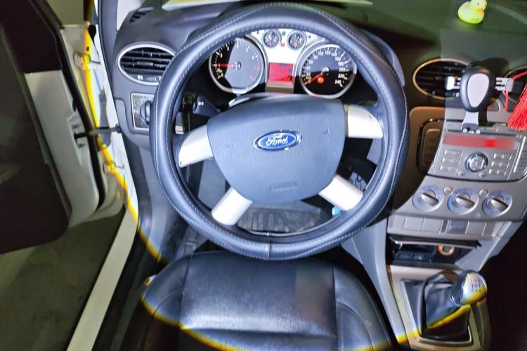 Used Ford Focus 2013 Hatchback Classic 1.8L Manual Base Model