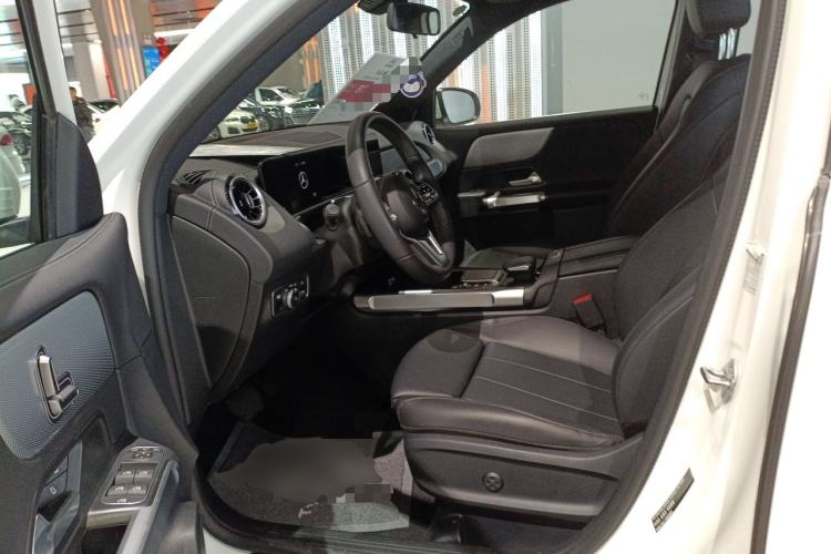 Used Mercedes-Benz GLB 2023 Refresh GLB 200 Fashion Edition
