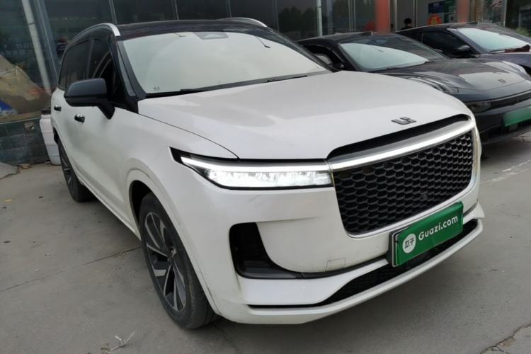 Used Li Auto ONE 2021 Extended-Range 6-Seater Version Front Right 45 Deg