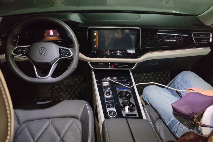 Used Volkswagen Teramont 2024 380TSI All-Wheel Drive Longyao Edition Interior 2