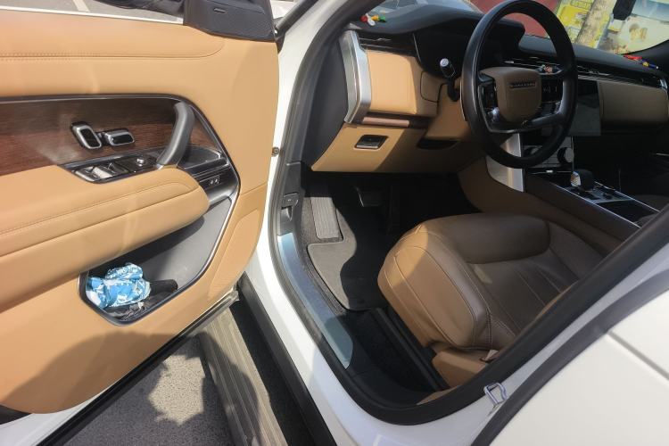 Used Land Rover Range 2023 3.0 L6 360 PS Grand Edition
