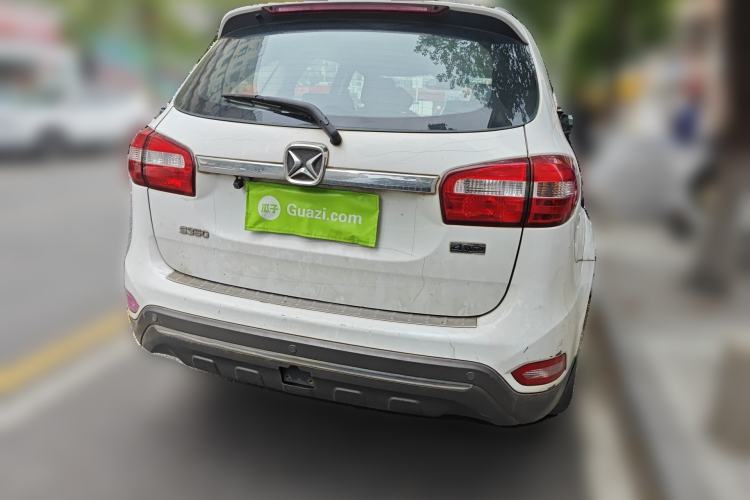 Used JMC Yusheng S350 2013 2.4T Automatic 4x4 Diesel Ultra-Luxury 5-Seater Rear