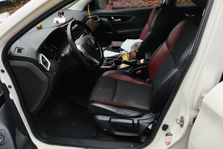 Used Nissan Qashqai 2016 2.0L CVT Luxury Edition Driver Seat