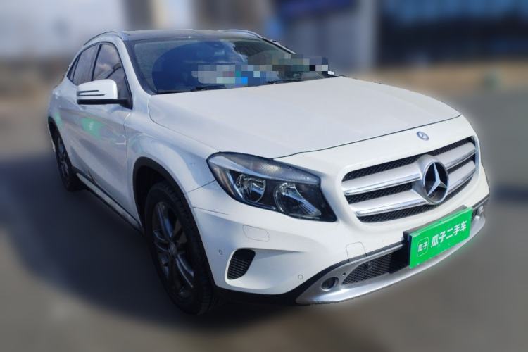 Used Mercedes-Benz GLA 2016 GLA 200 Sport Edition Front Right 45 Deg