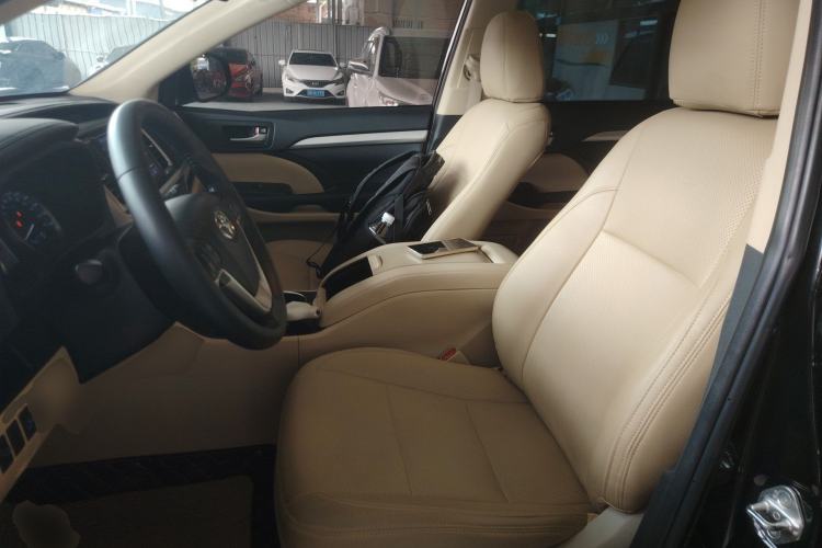 Used Toyota Highlander 2018 2.0T Two-Wheel Drive Elite Version 5 Seats China VI Standard Left Front Seat