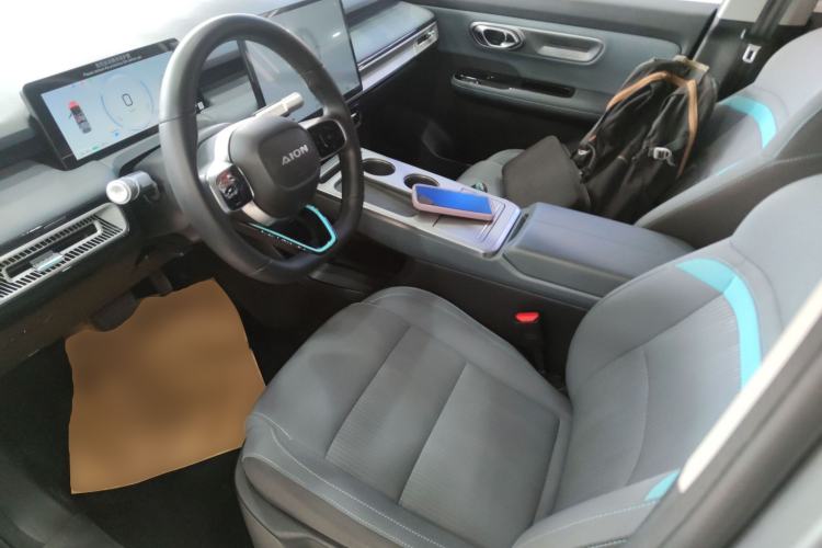 Used AION Y 2023 Younger Left Front Seat