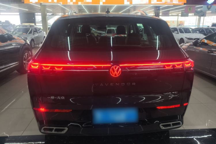 Used Volkswagen Tavendor 2024 380TSI All-Wheel-Drive R-Line Cruise Premium Edition Rear