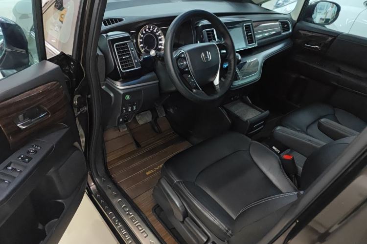 Used Honda Elysion 2016 2.4L Classic Edition
