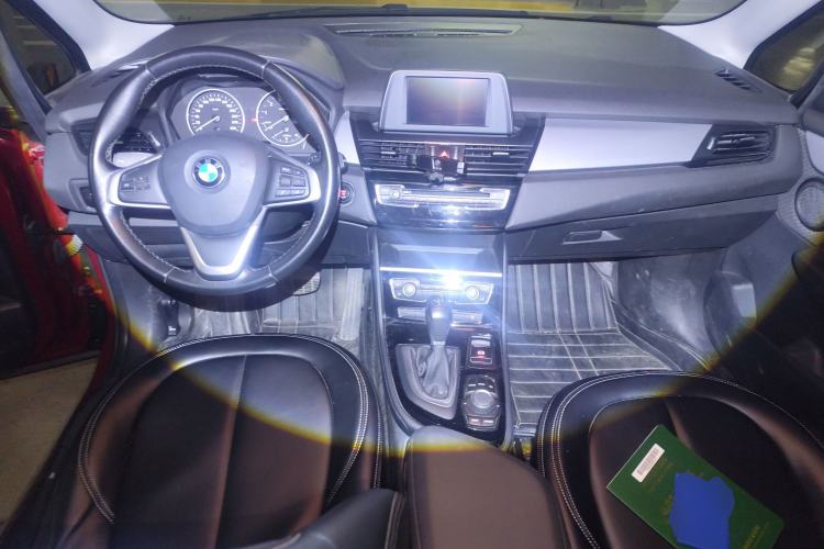 Used BMW 2 Series Gran Tourer 2015 218i Leading Model Center Console