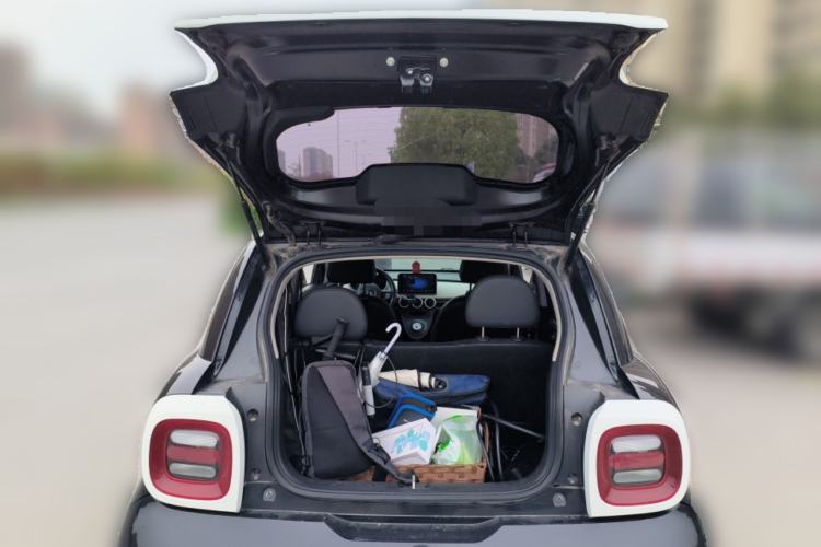 Used ORA Black Cat 2019 351 km Family Edition Trunk