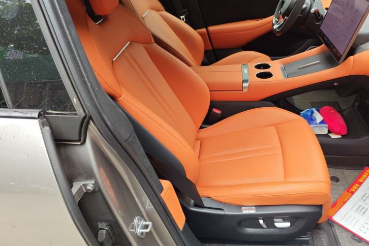 Used Xiaomi Auto YU7 2025 Ultra-Long Range High-Performance All-Wheel-Drive Max Edition
