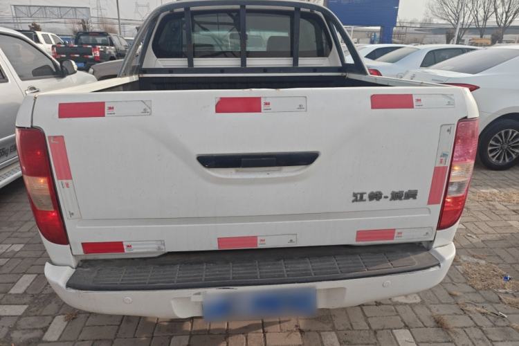 Used JMC Yuhu 7 2016 2.4T Four-Wheel Drive Ultra-Luxury Edition JX4D24
