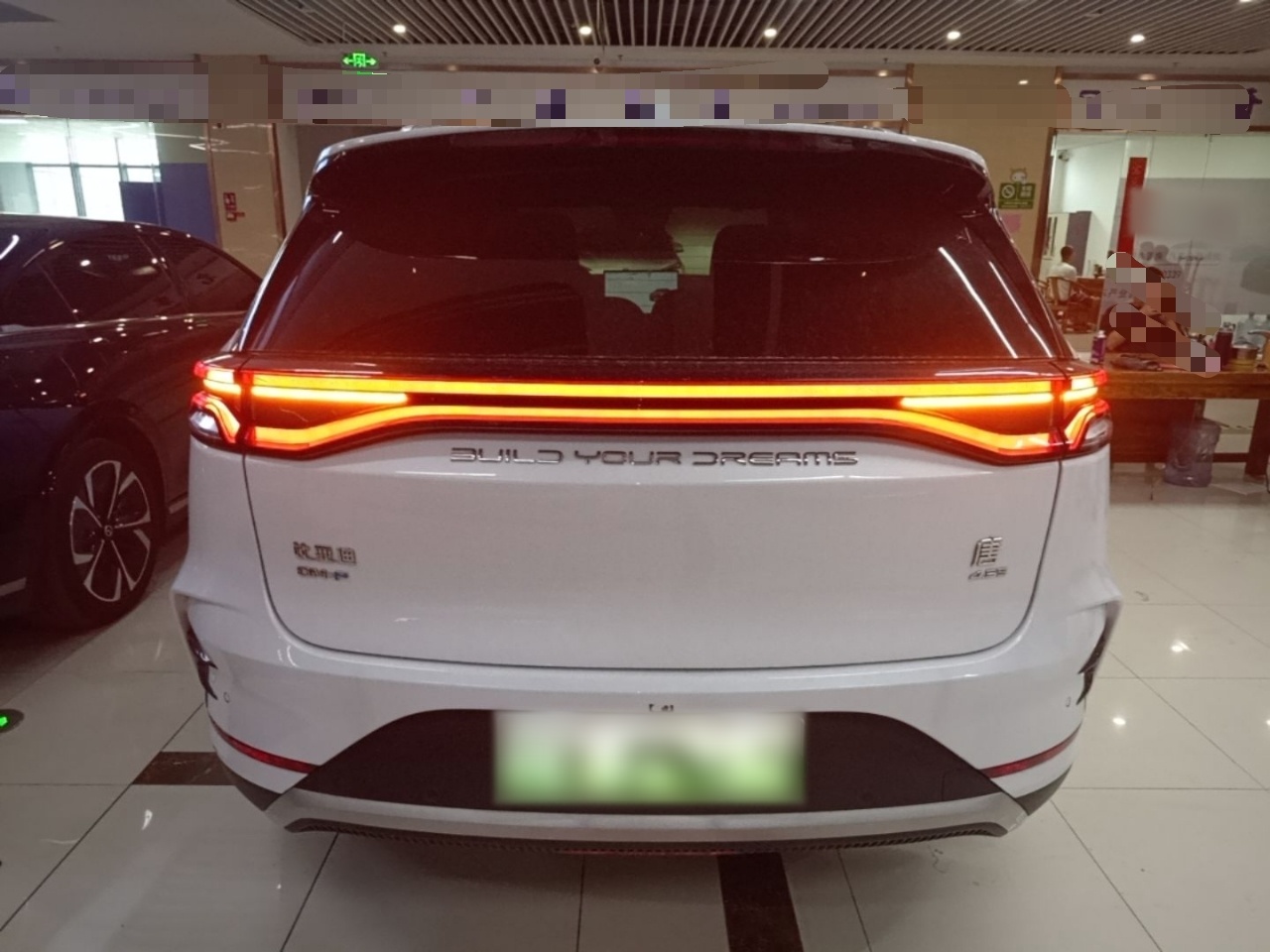 BYD Tang New Energy 2022 DM-p 215 km All-Wheel-Drive Deluxe Model — снимка 5