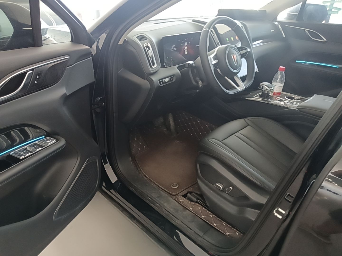 Hongqi HS3 PHEV 2024 PHEV 115km Jingwei Edition — снимка 18