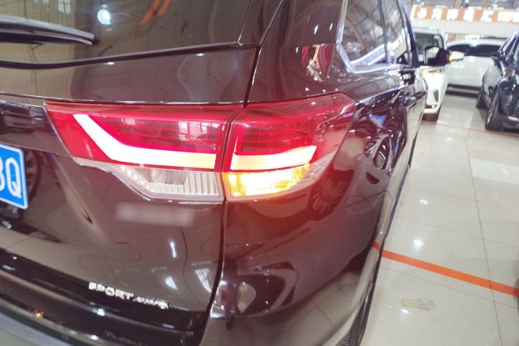 Used Toyota Highlander 2021 2.0T Four-Wheel Drive Luxury Edition 7 Seats
