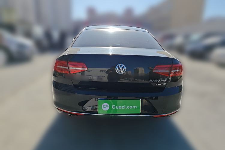 Used Volkswagen Magotan 2017 330TSI DSG Leading Model
