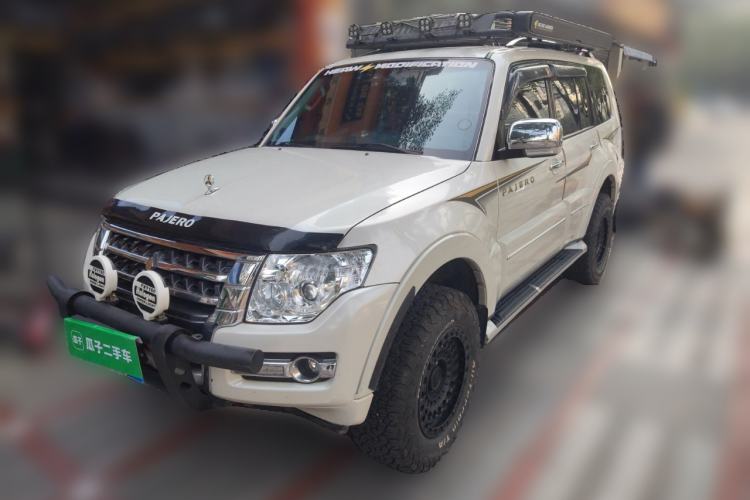 Used Mitsubishi Pajero 