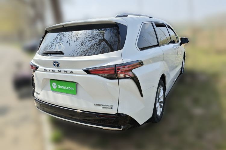 Used Toyota SIENNA 2021 2.5L Hybrid Luxury Edition Rear Right 45 Deg