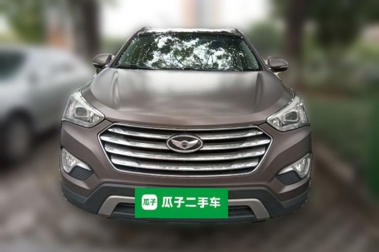 Used Hyundai Grand SantaFe 2013 3.0L 7-Seater Four-Wheel-Drive Comfort Edition Front