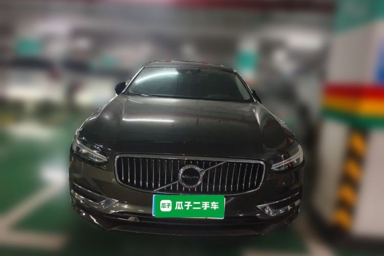 Used Volvo S90 2018 T5 Zhiyuan Edition
