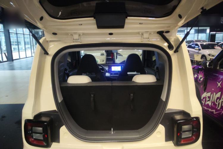 Used Geely Galaxy Panda 2025 210 km – Yuanqi Bear Trunk