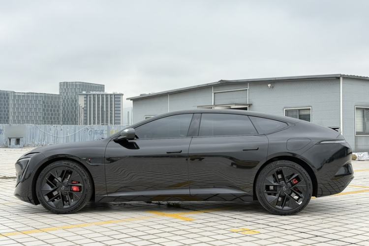 Used Avatr 12 2025 Max All-Electric Version Exterior 9