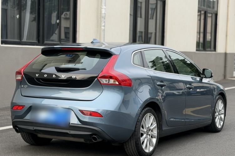 Used Volvo V40 2014 2.0T Zhiya Edition