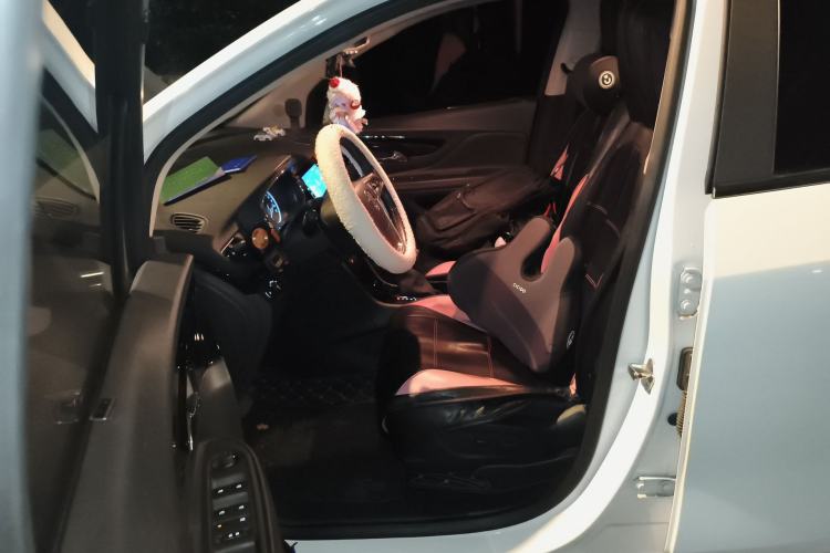 Used Buick Encore 2017 18T Automatic Two-Wheel Drive Urban Elite Model
