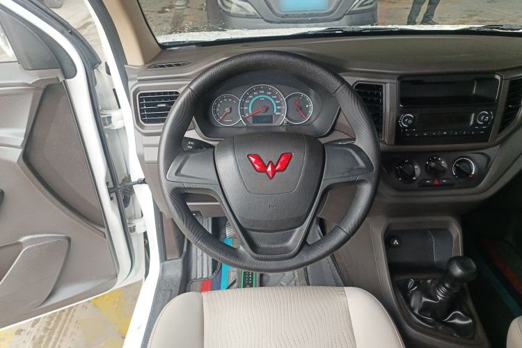 Used Wuling Hongguang V 2022 1.5L Enjoy Edition Electric-Powered LAR