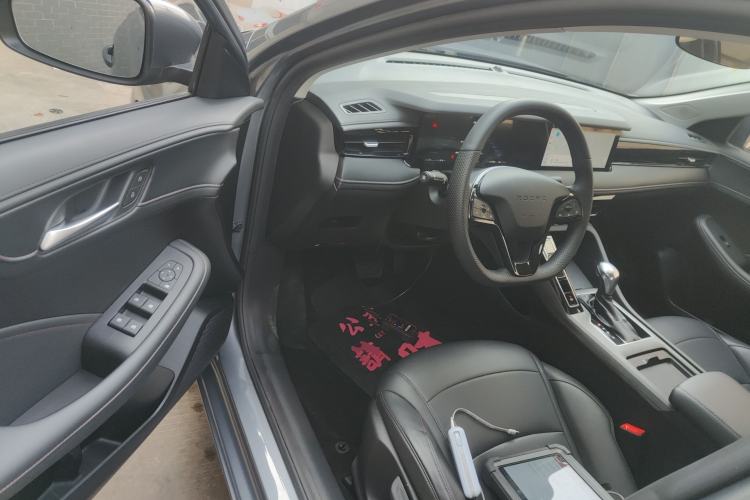 Used Roewe i5 2023 1.5L CVT Luxury Edition
