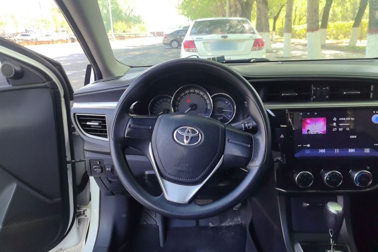 Used Toyota Corolla 2014 1.6L CVT GL

