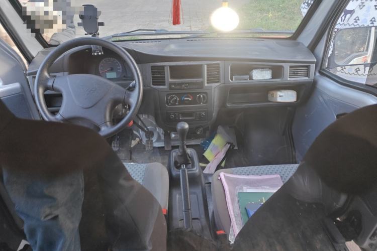 Used Wuling Zhiguang 2023 1.5L Utility Version with Enclosed Windows 2 Seats