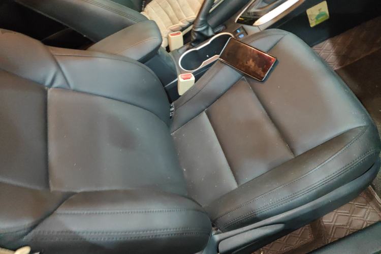 Used Toyota Levin 2017 Revised 185T CVT Elite Edition China V Standard Right Front Seat